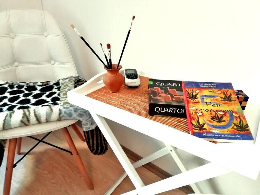 Atelier 12, Feeling Like An Artist! Promo Price Διαμέρισμα Βελιγράδι Εξωτερικό φωτογραφία